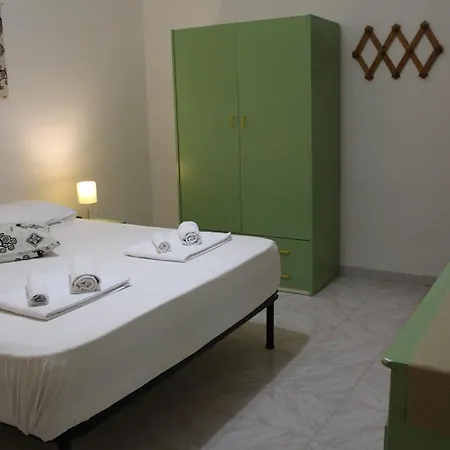 Rebecca's House 펜션 Torpè